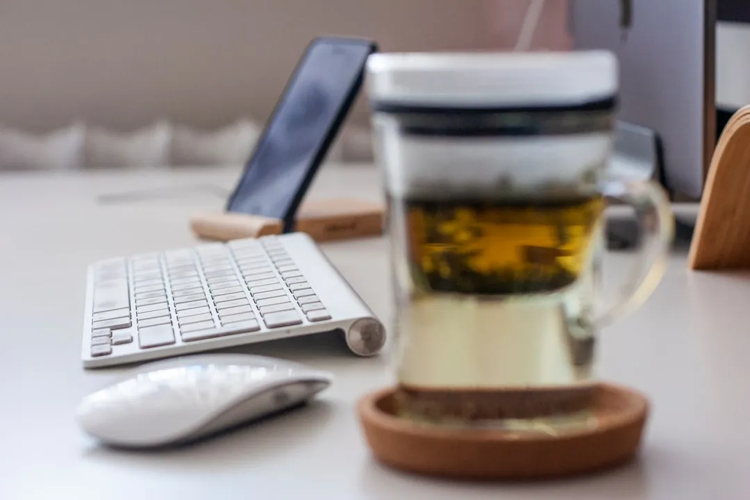 3C数码配件技术解析：快充数据线及蓝牙耳机兼容性对比